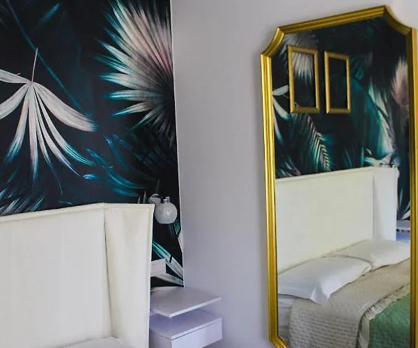 Guest house Lion Luxury 4*